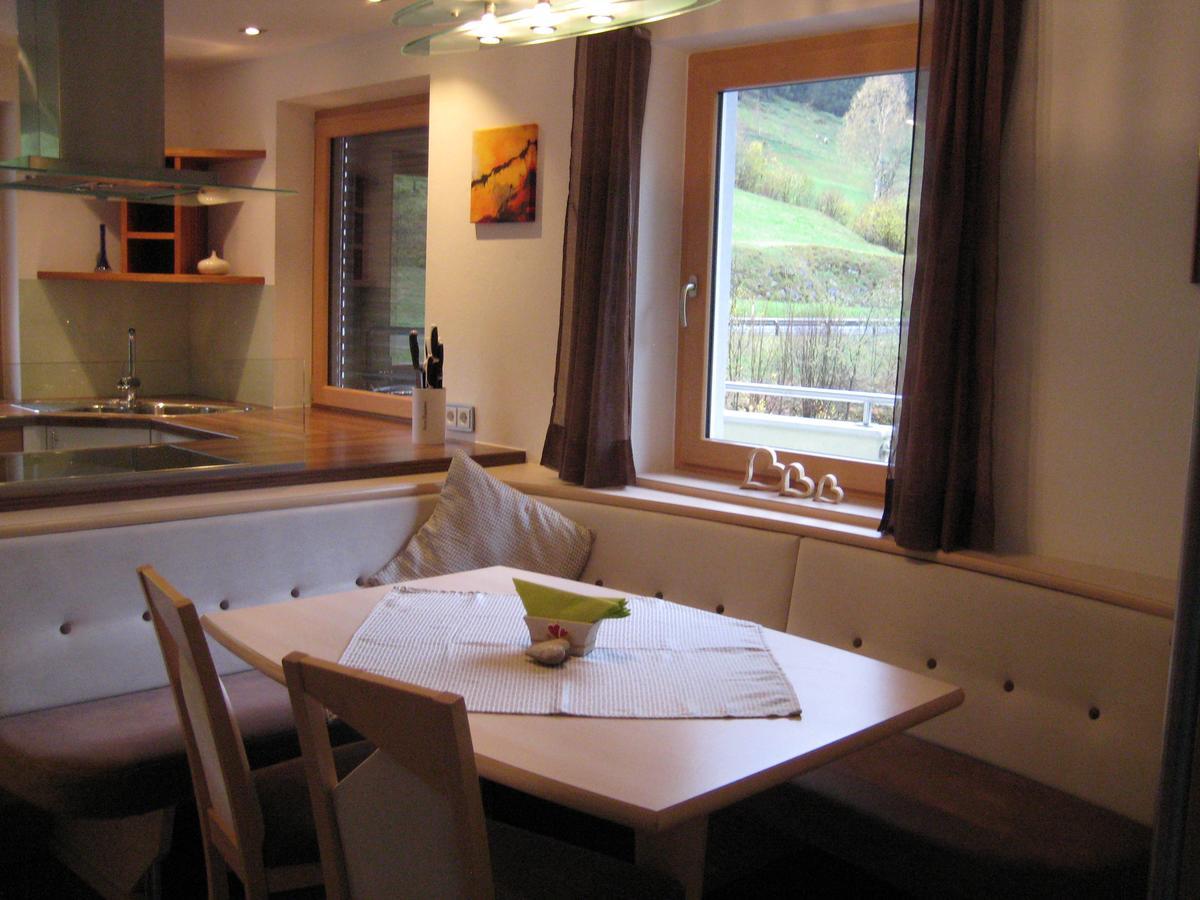 Appartement Ronacher มิทเทอร์ซิลล์ ภายนอก รูปภาพ